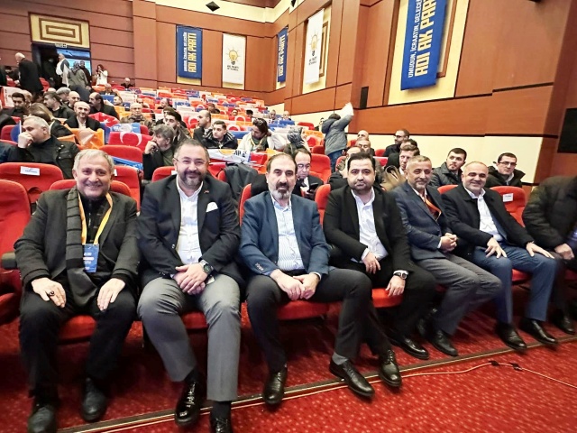 Ataşehir AK Parti'de Burak Çiftçi Güven Tazeledi