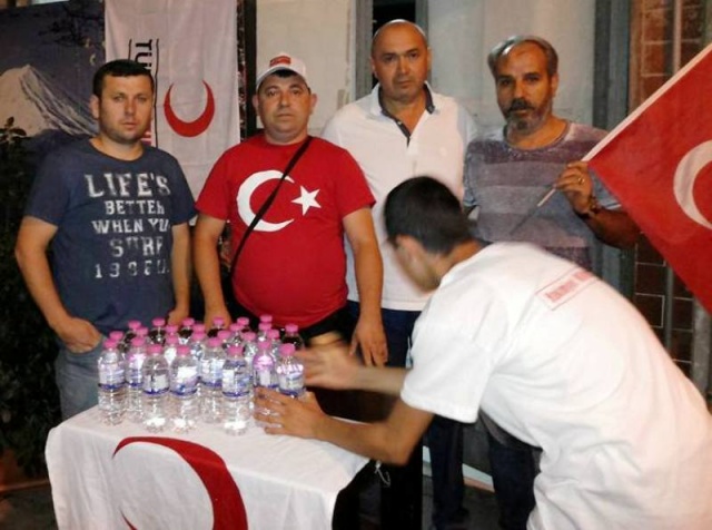 Ak Parti Ataşehir Demokrasi Nöbetinde 2016