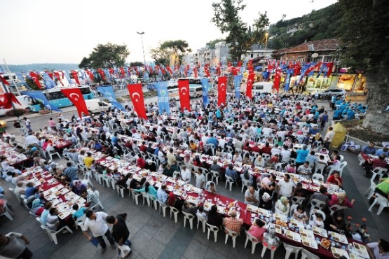 BEYKOZ SOKAK İFTARLARI