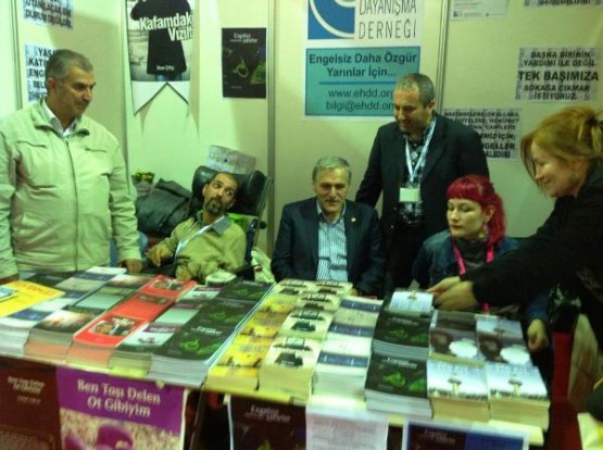 Erdal Yalçın, Yazar