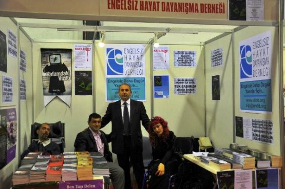 Erdal Yalçın, Yazar