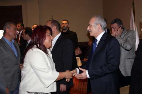 GÜRSEL TEKİN, ANNESİNİN MEVLÜT YEMEĞİ ATAŞEHİR
